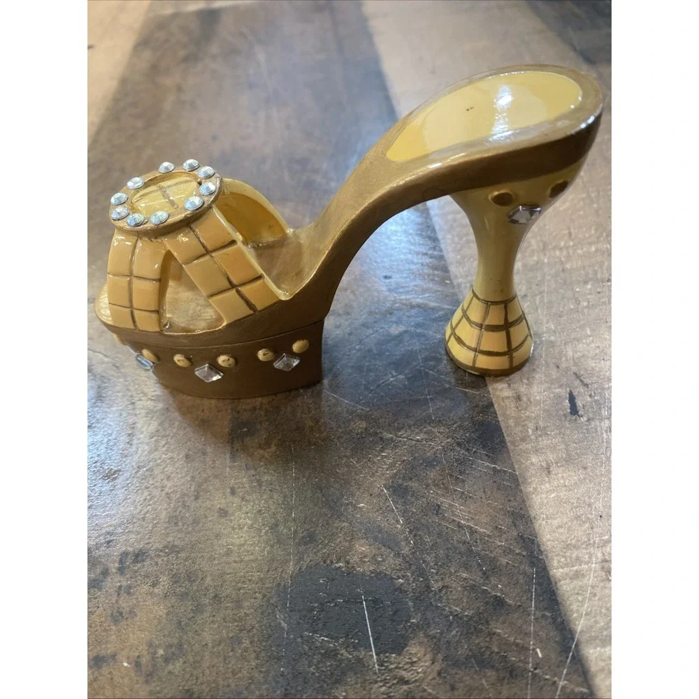 Embellished High Heel Platform Shoe Jewelry‎ Box Gold Metallic